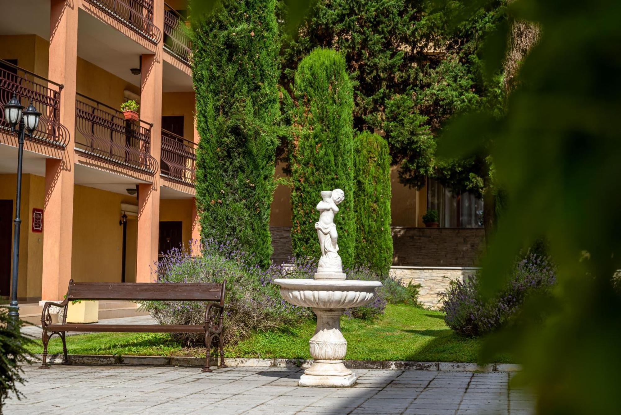 Galeria Holiday Apartments Obzor Dış mekan fotoğraf